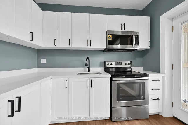 Additional property image - 33 Shaw St