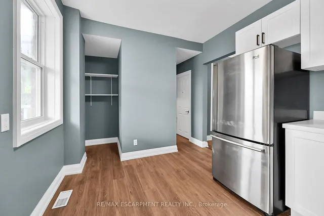 Additional property image - 33 Shaw St