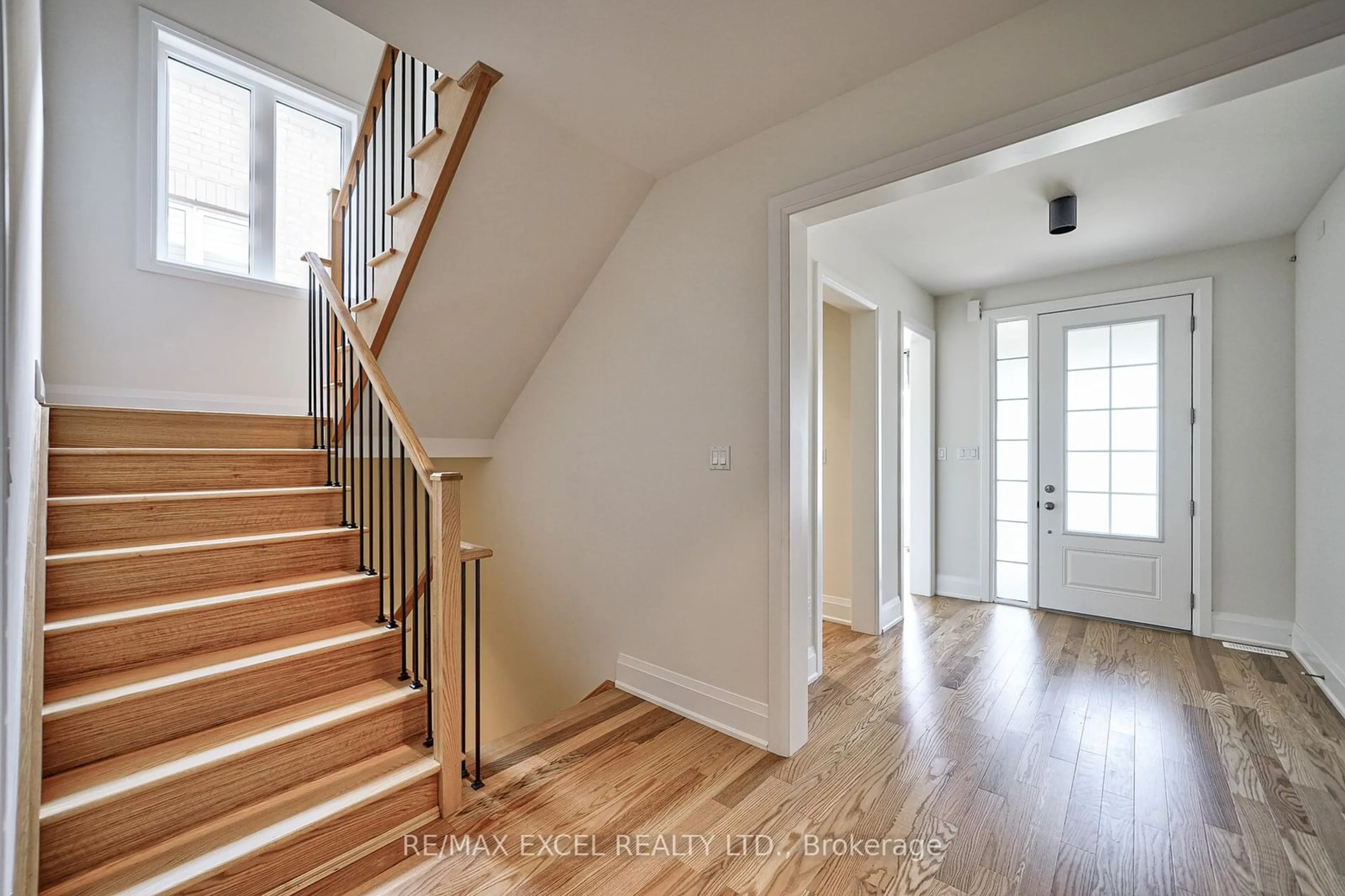 Stairs for 37 Connolly Rd, Kawartha Lakes Ontario K9V 0P4