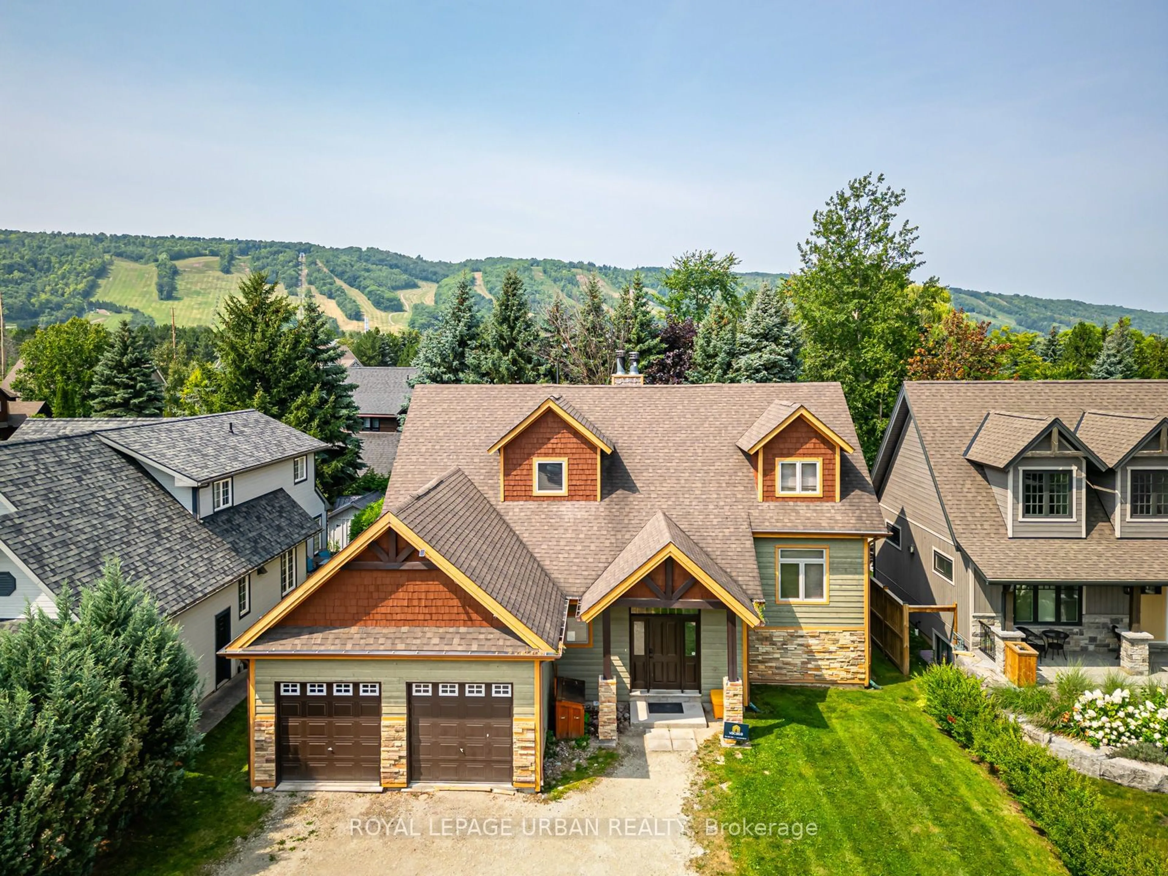 Frontside or backside of a home for 191 Brooker Blvd, Blue Mountains Ontario L9Y 0L3