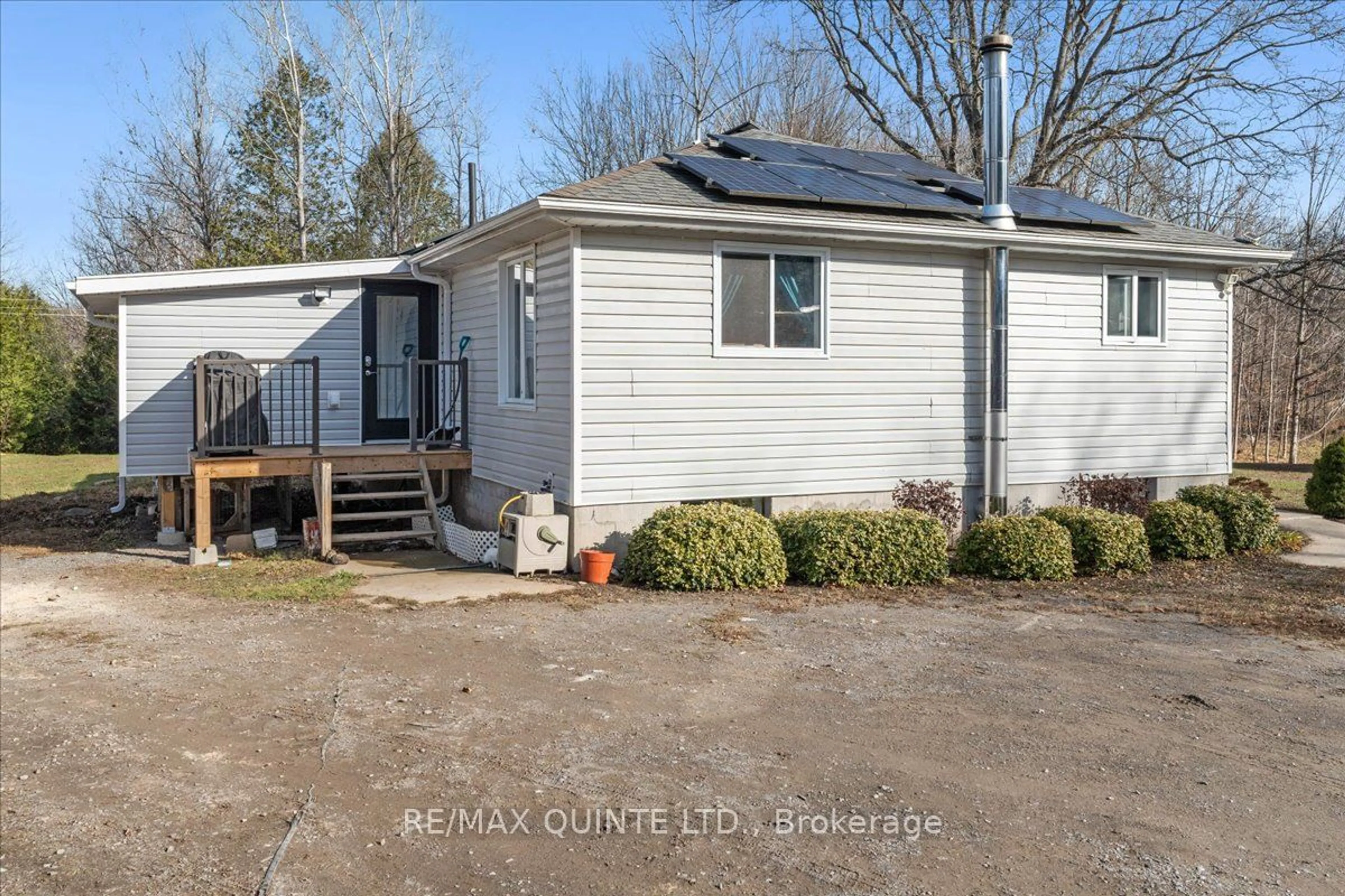 Frontside or backside of a home, cottage for 283 Crookston Rd, Madoc Ontario K0K 2K0