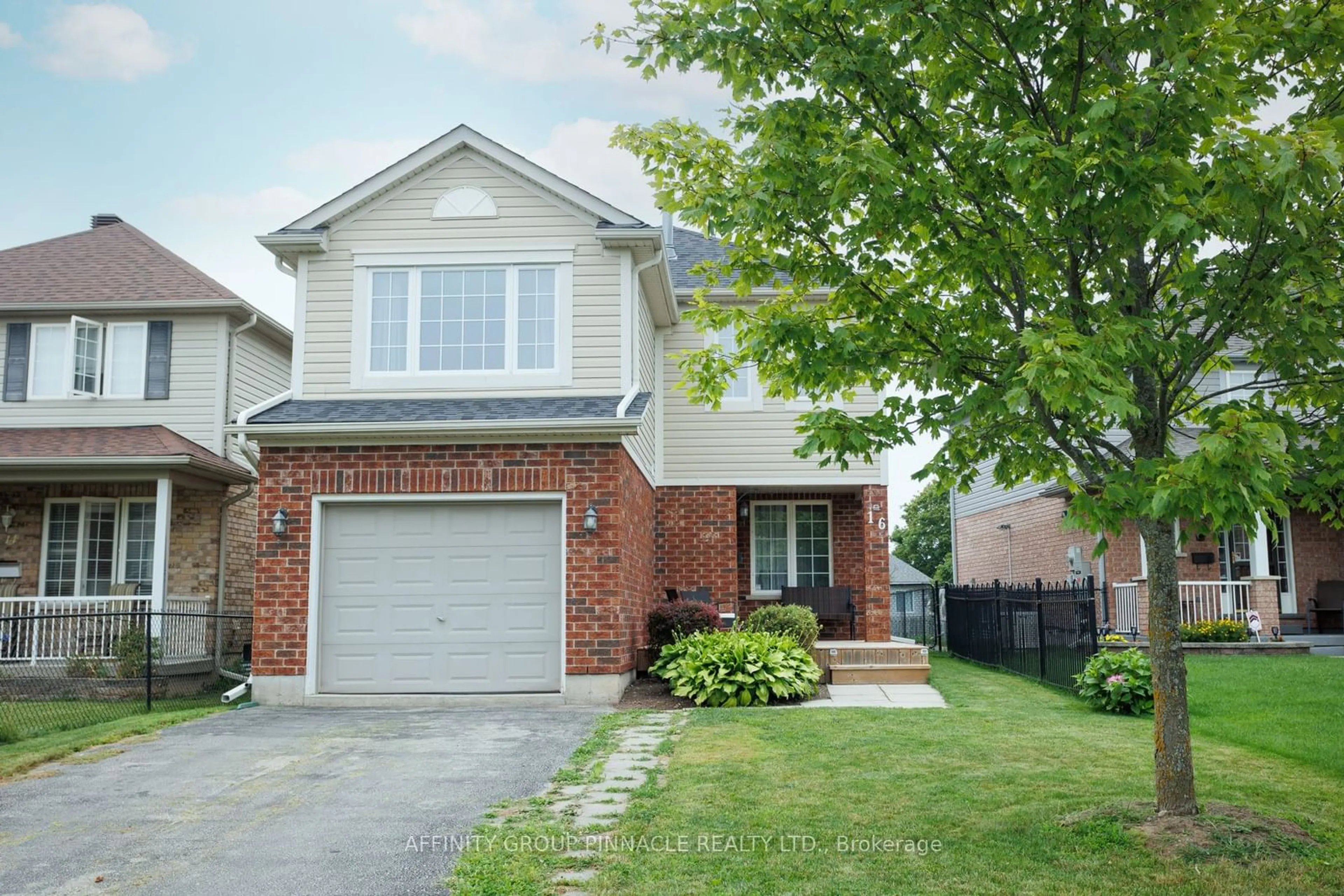 Frontside or backside of a home for 16 Lang Crt, Kawartha Lakes Ontario K9V 6E5