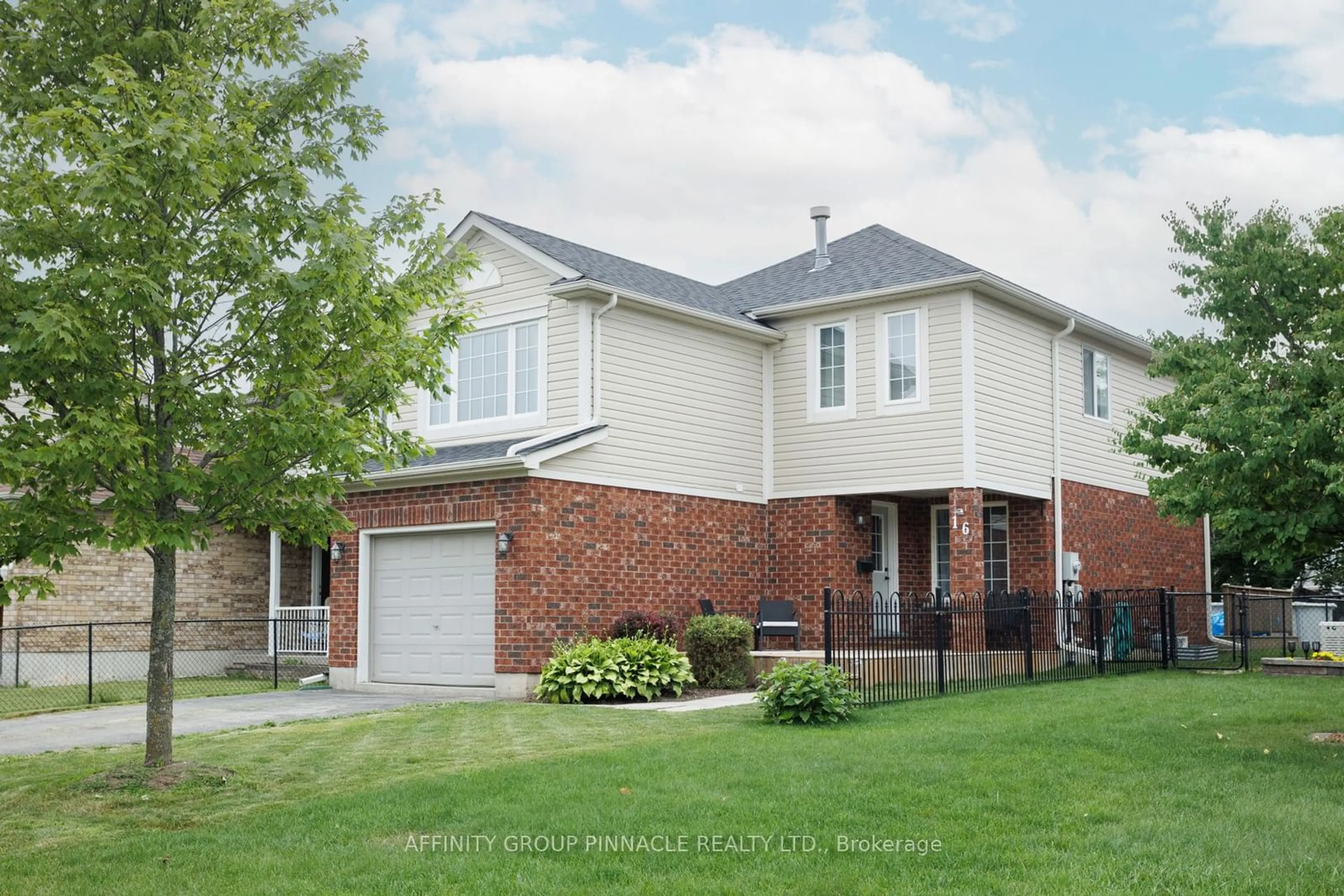 Frontside or backside of a home for 16 Lang Crt, Kawartha Lakes Ontario K9V 6E5