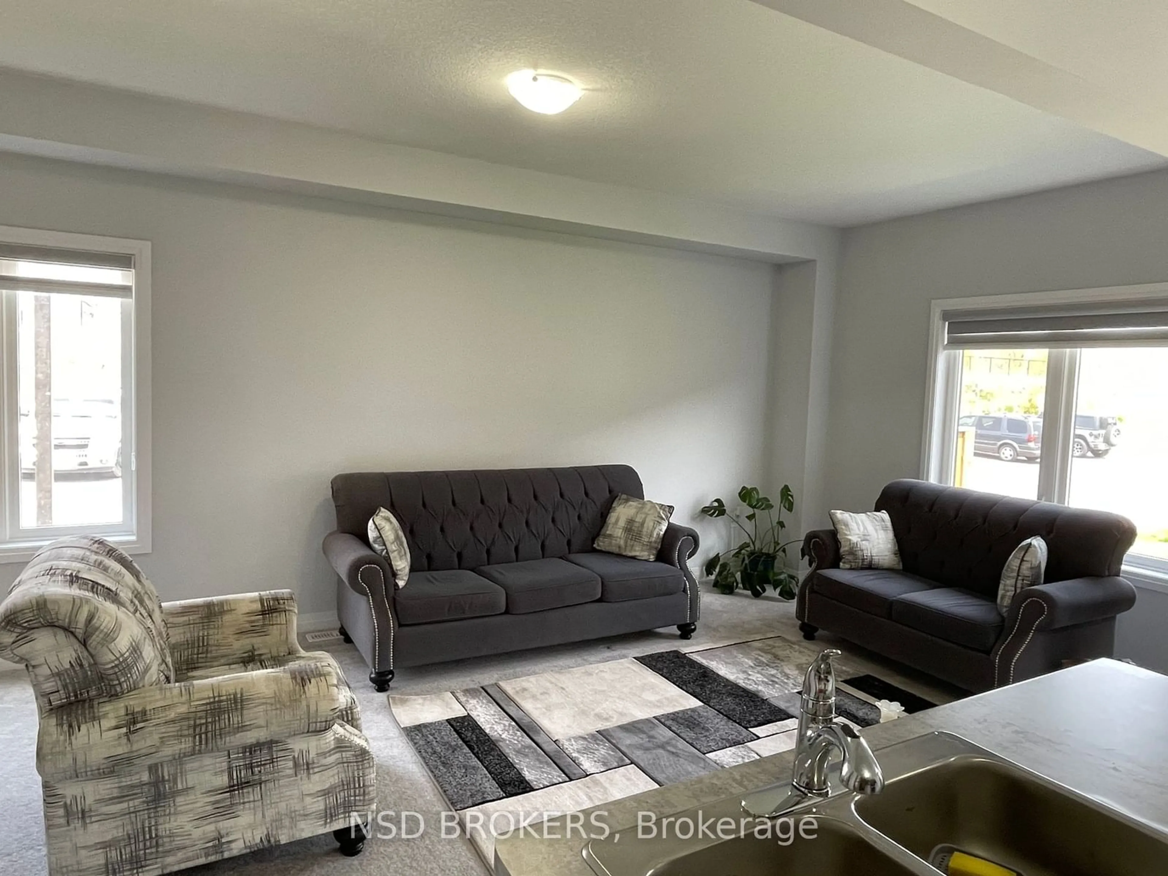 Living room for 520 Grey St #25, Brantford Ontario N3S 0K1