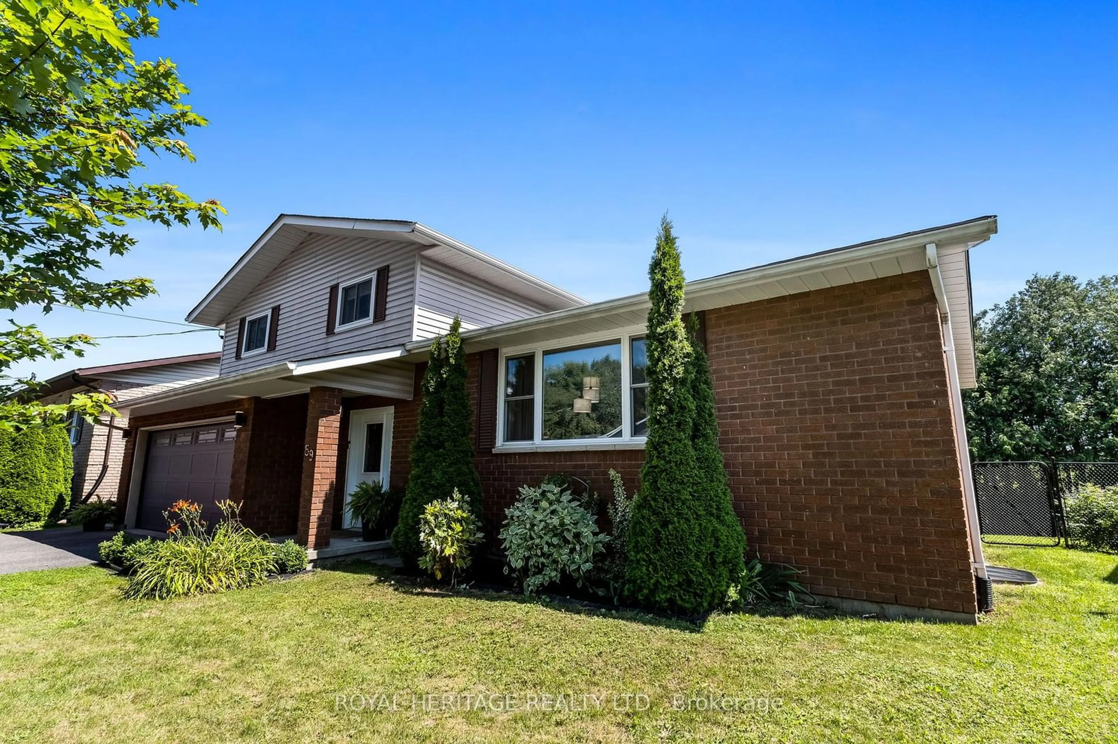 Home with brick exterior material for 59 Richardson St, Brighton Ontario K0K 1H0