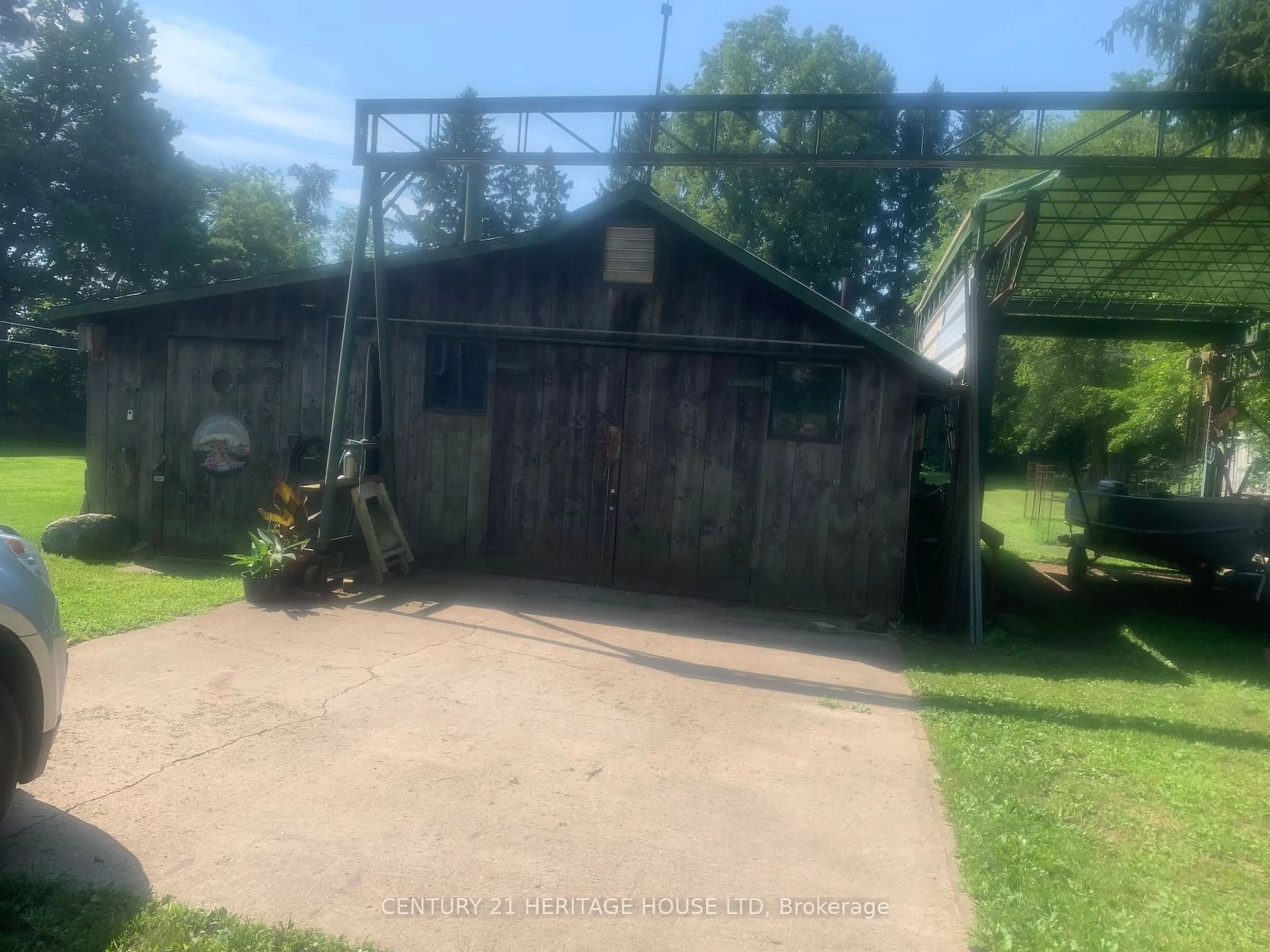 Shed for 43207 Roberts Line, Central Elgin Ontario N0L 2L0