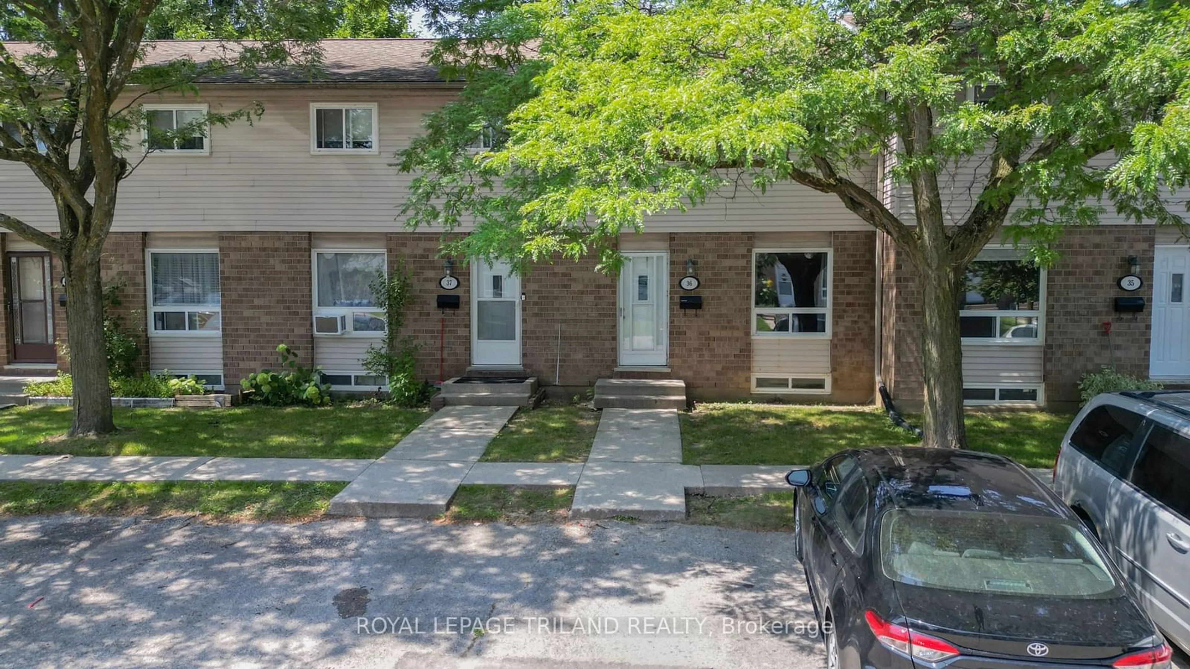 A pic from exterior of the house or condo, the street view for 311 Vesta Rd #36, London Ontario N5Y 5J2