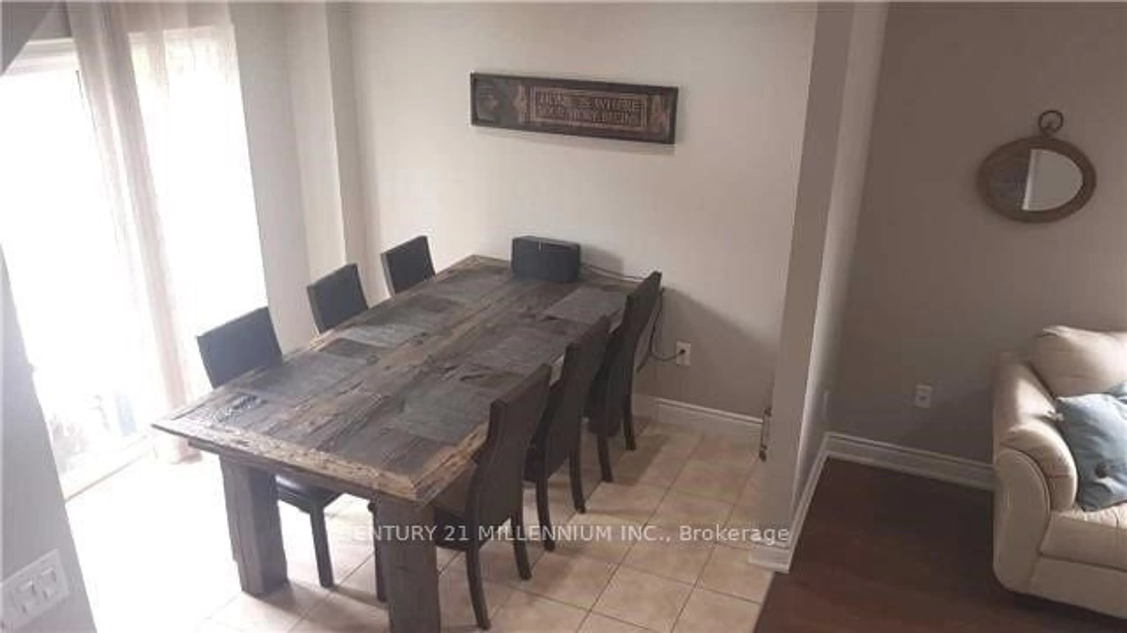 Dining room for 80 Greenstem Cres, Hamilton Ontario L8E 0A8