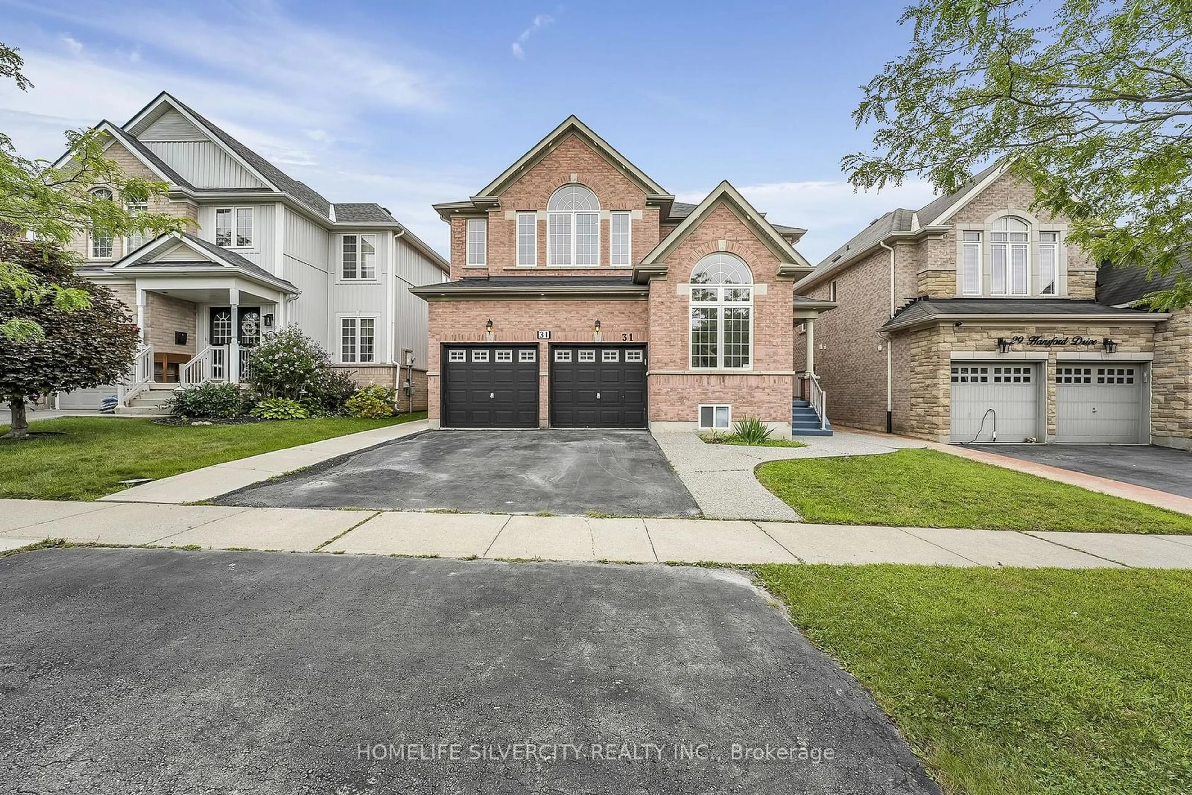 Frontside or backside of a home for 31 Hansford Dr, Brantford Ontario N3S 0B6