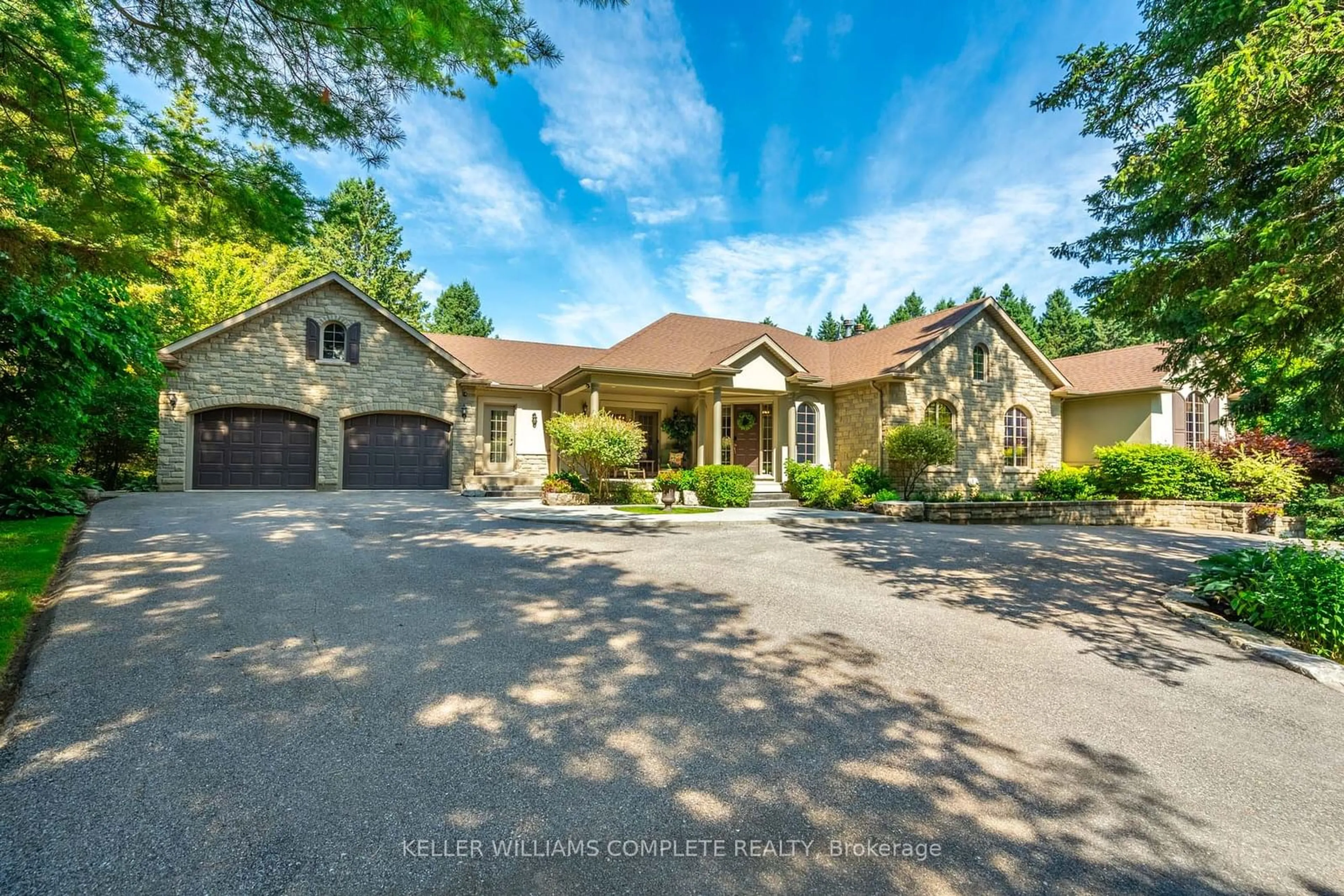 Frontside or backside of a home for 18 Westie Rd, Brantford Ontario N3T 5L4