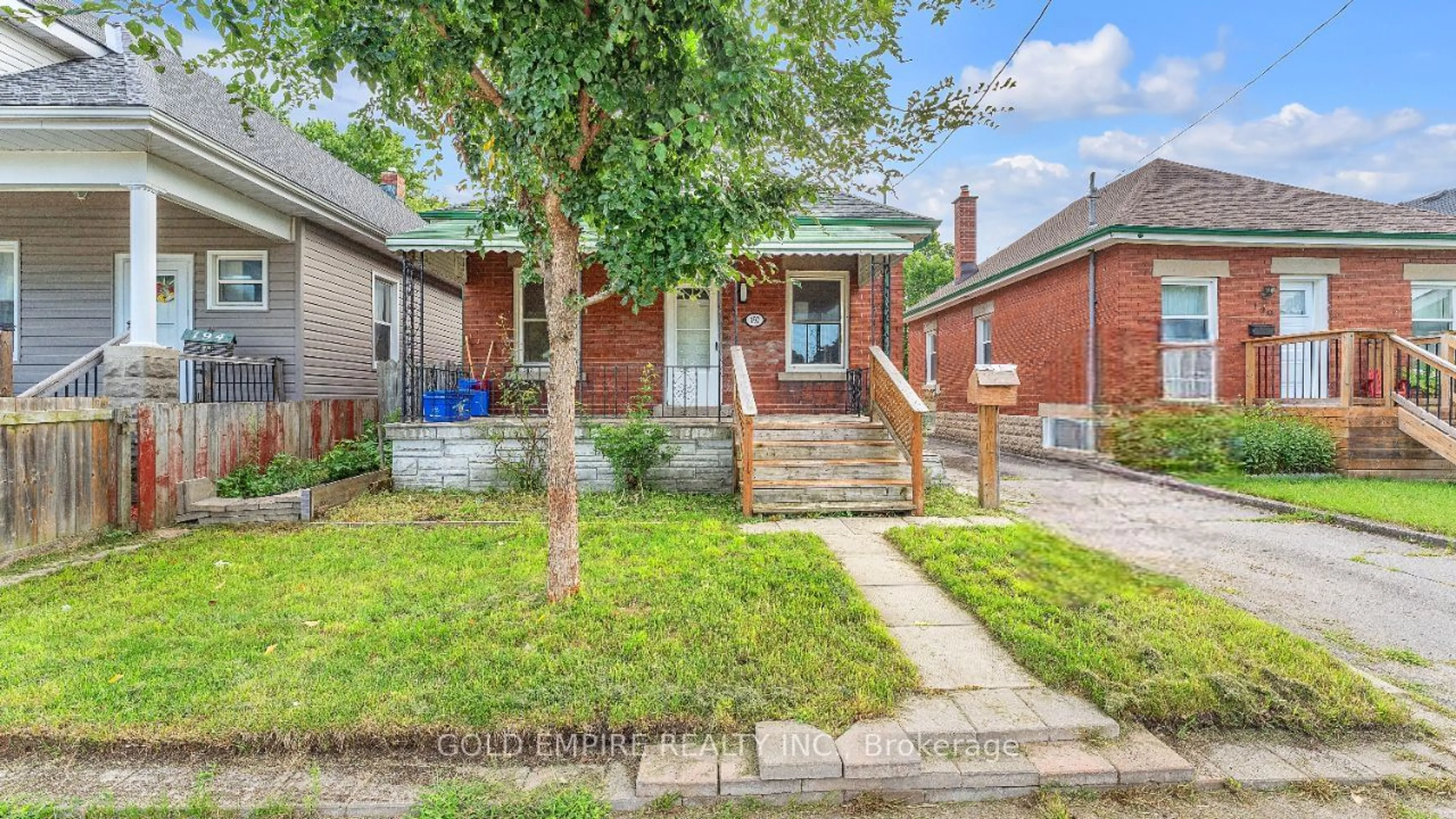 Home with brick exterior material for 192 St Julien St, London Ontario N5Z 2M9