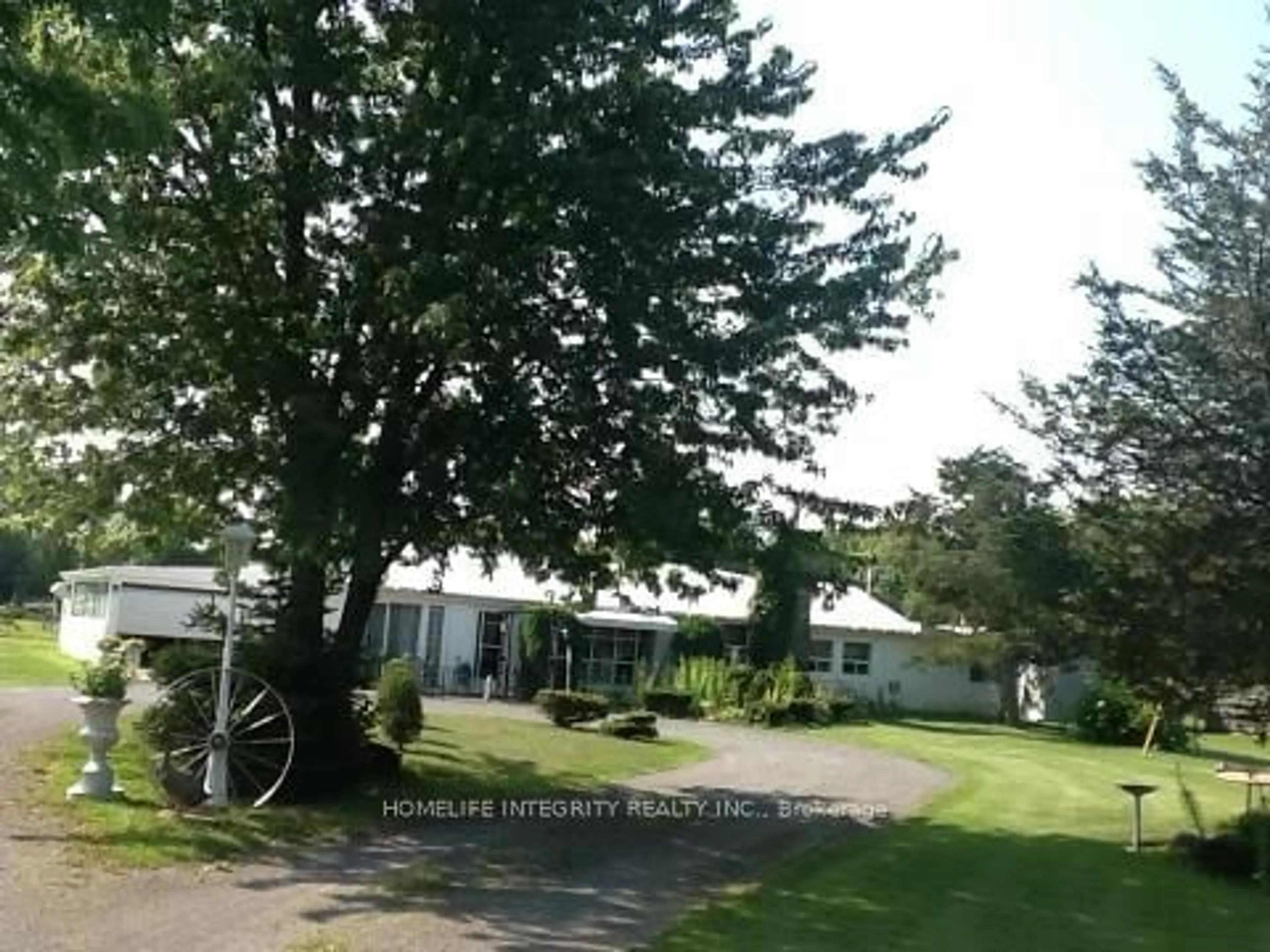 Outside view for 2434 County Rd 15, Prince Edward County Ontario K0K 2T0