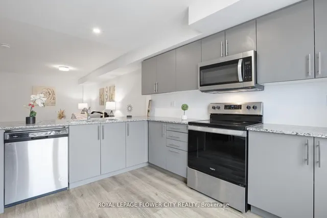 Additional property image - 205 West Oak Tr Unit 16