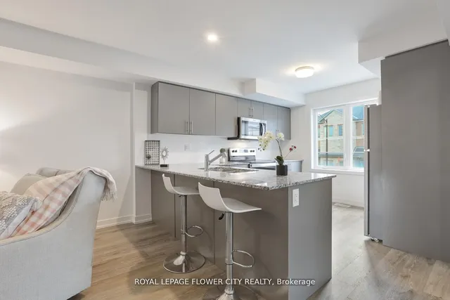 Additional property image - 205 West Oak Tr Unit 16