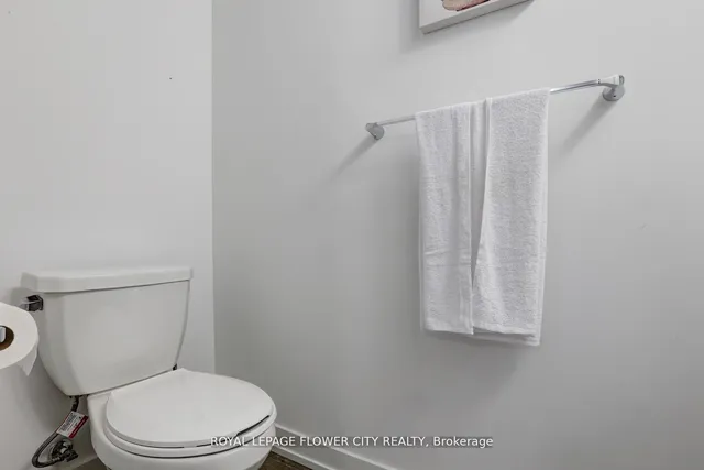 Additional property image - 205 West Oak Tr Unit 16