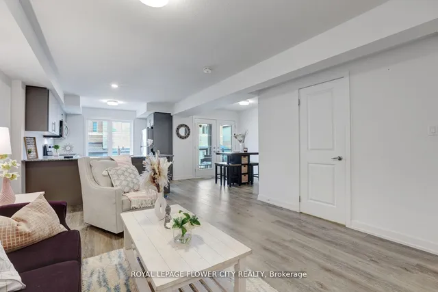 Additional property image - 205 West Oak Tr Unit 16