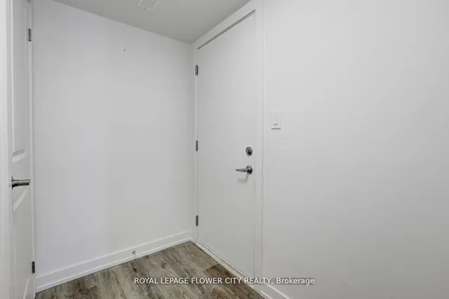 Additional property image - 205 West Oak Tr Unit 16