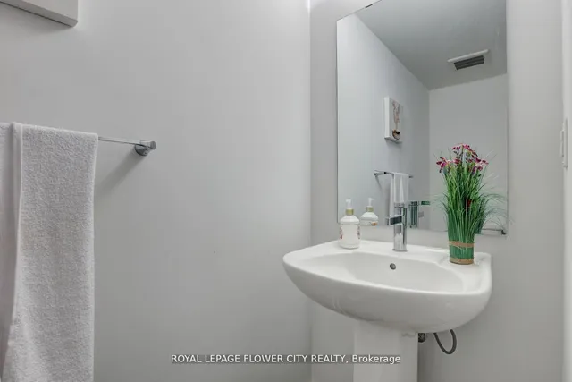 Additional property image - 205 West Oak Tr Unit 16