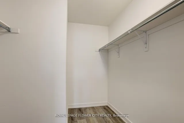 Additional property image - 205 West Oak Tr Unit 16