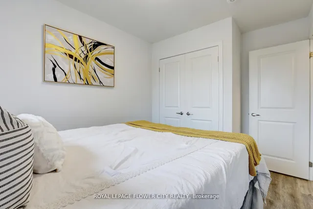 Additional property image - 205 West Oak Tr Unit 16