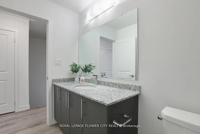 Additional property image - 205 West Oak Tr Unit 16