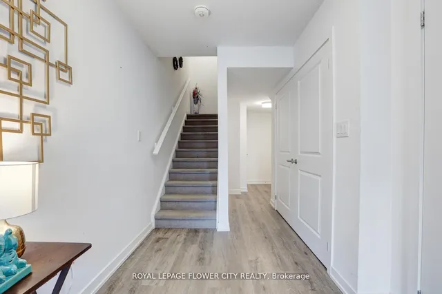Additional property image - 205 West Oak Tr Unit 16