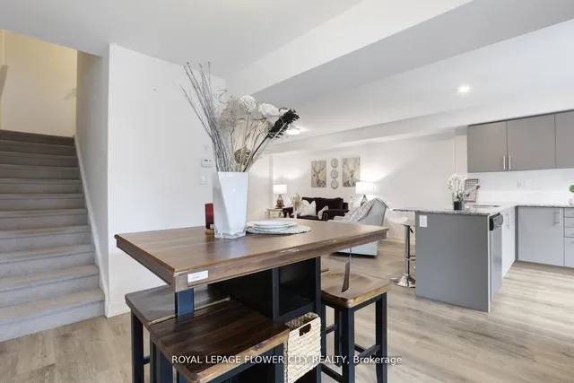 Additional property image - 205 West Oak Tr Unit 16