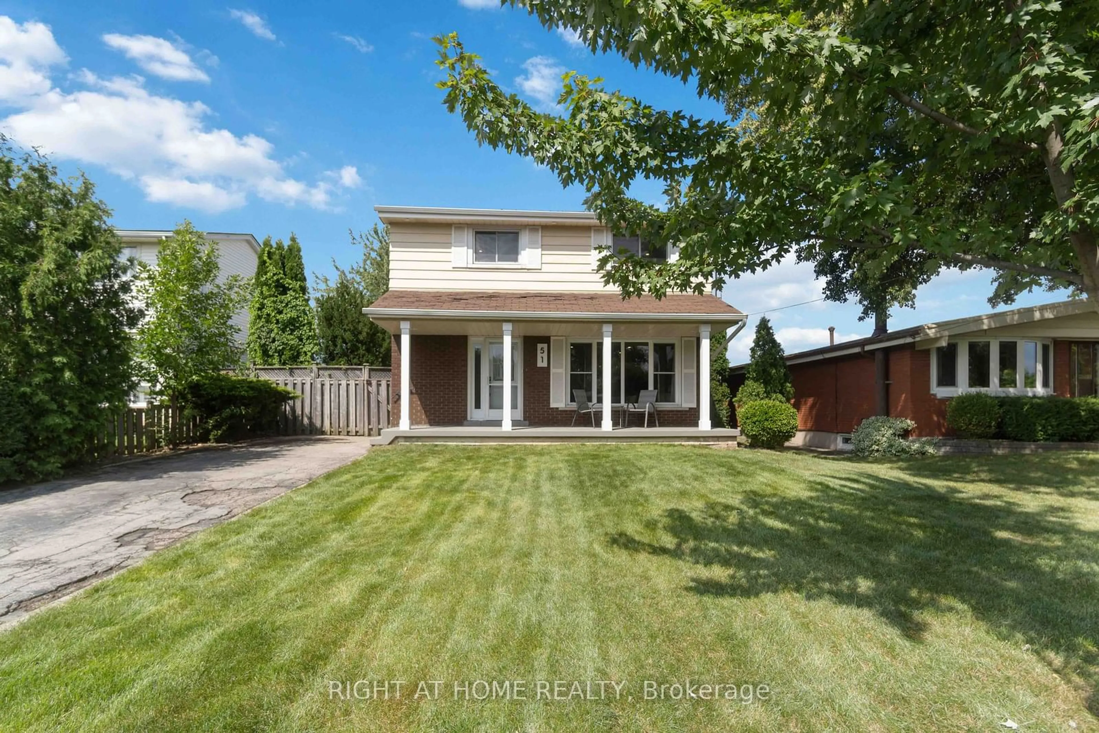 Frontside or backside of a home for 51 Camelot Dr, Hamilton Ontario L8V 2L1