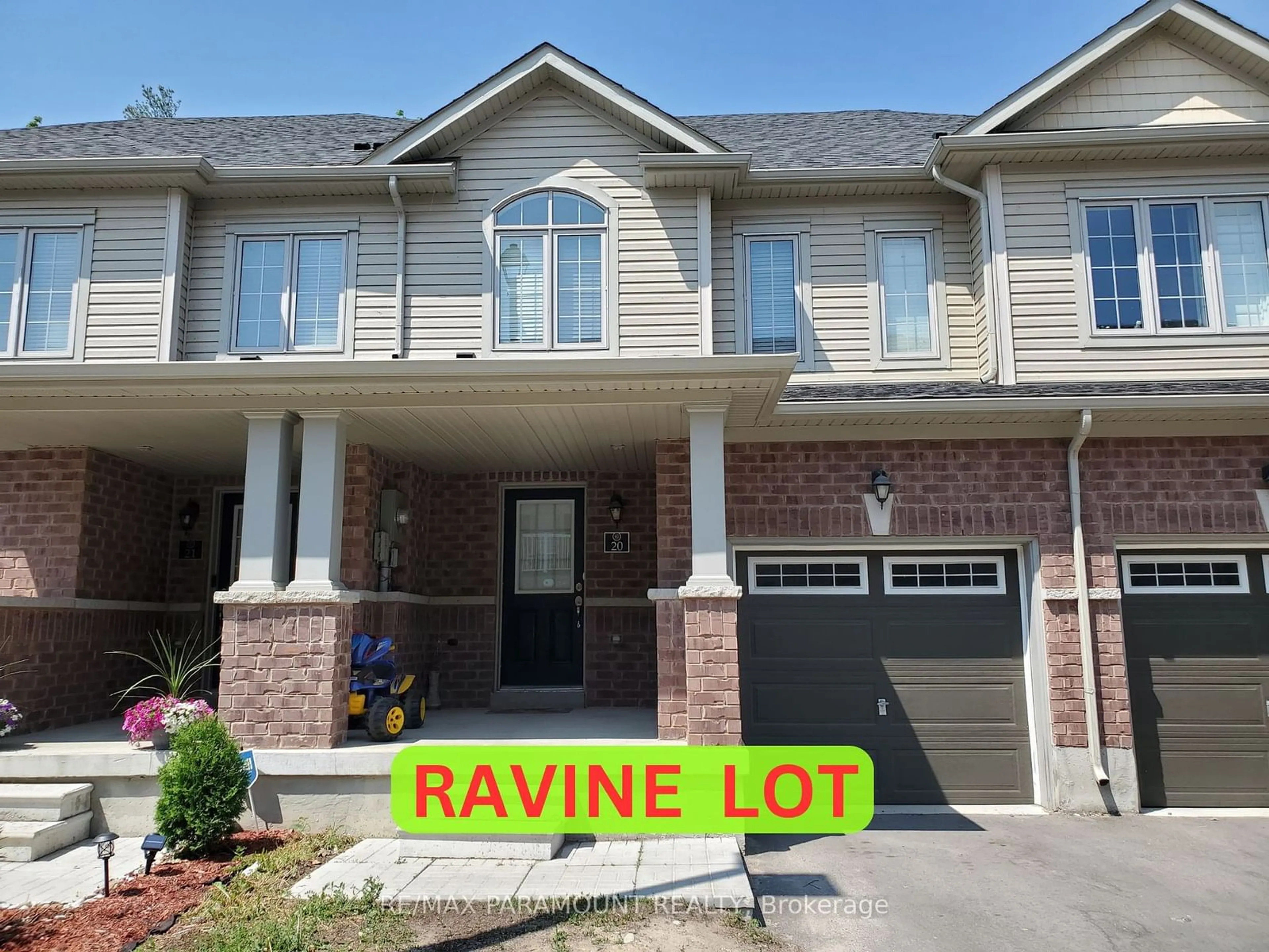 A pic from exterior of the house or condo for 570 Linden Dr #20, Cambridge Ontario N3H 0C9