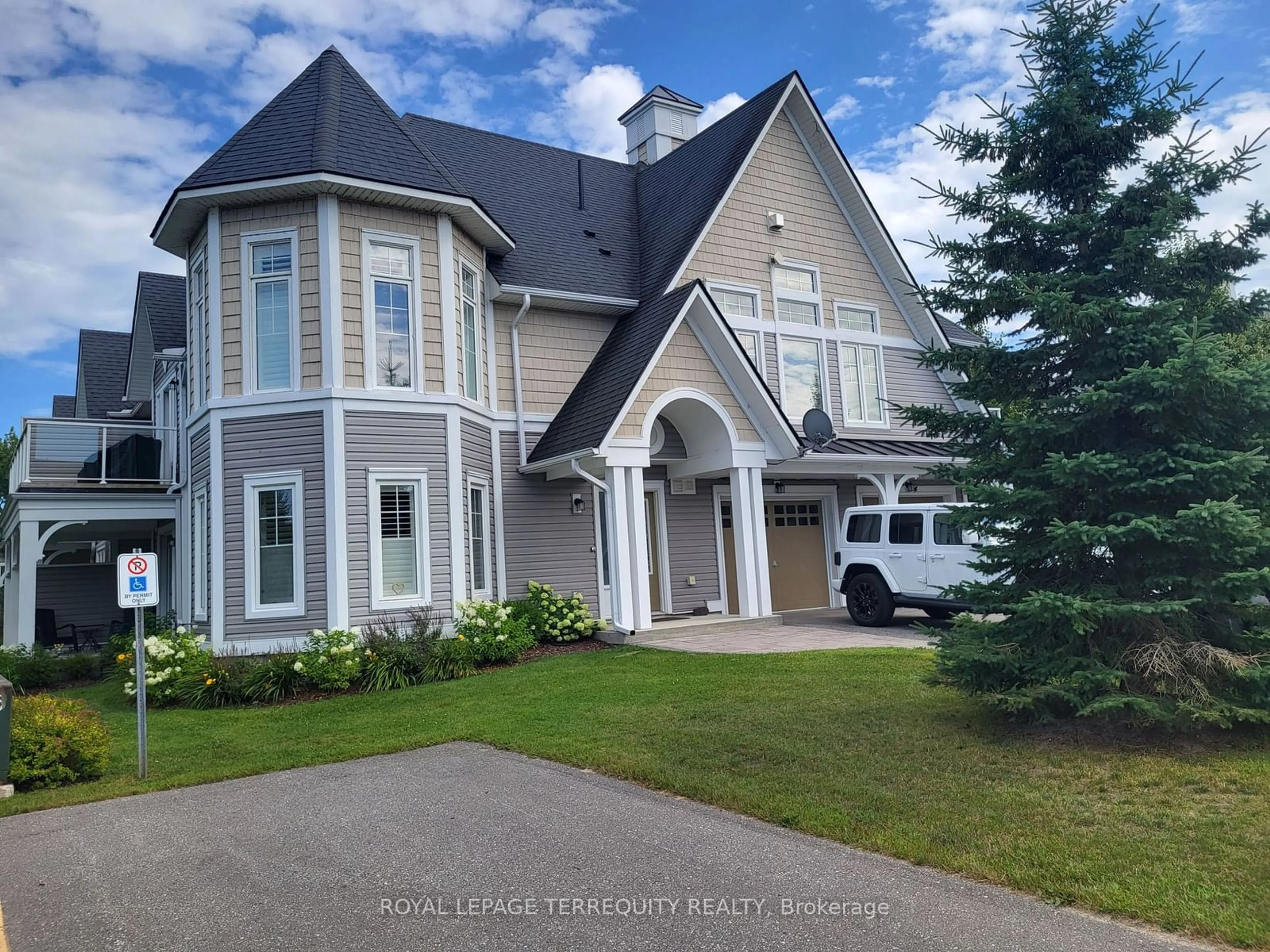 Frontside or backside of a home, cottage for 2 Carnoustie Lane, Georgian Bay Ontario L0K 1S0