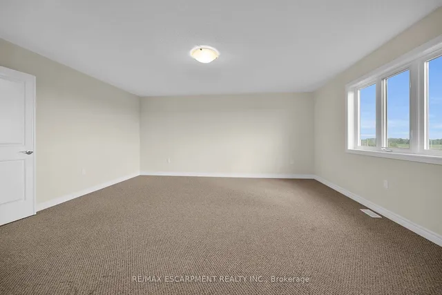 Additional property image - 408 Dalgleish Tr