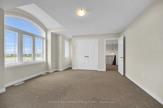 Additional property image - 408 Dalgleish Tr