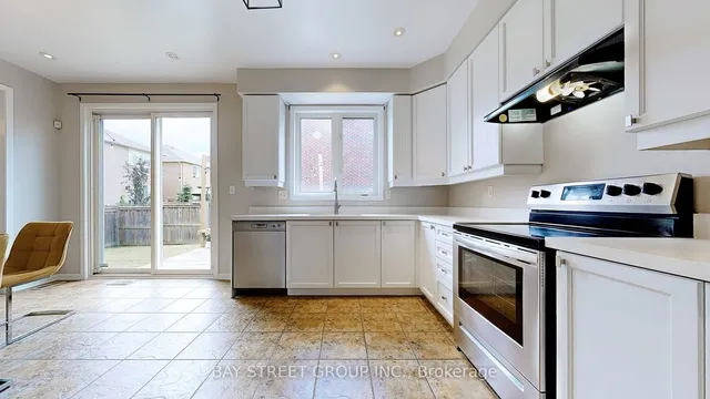 Additional property image - 76 Roelfson Dr