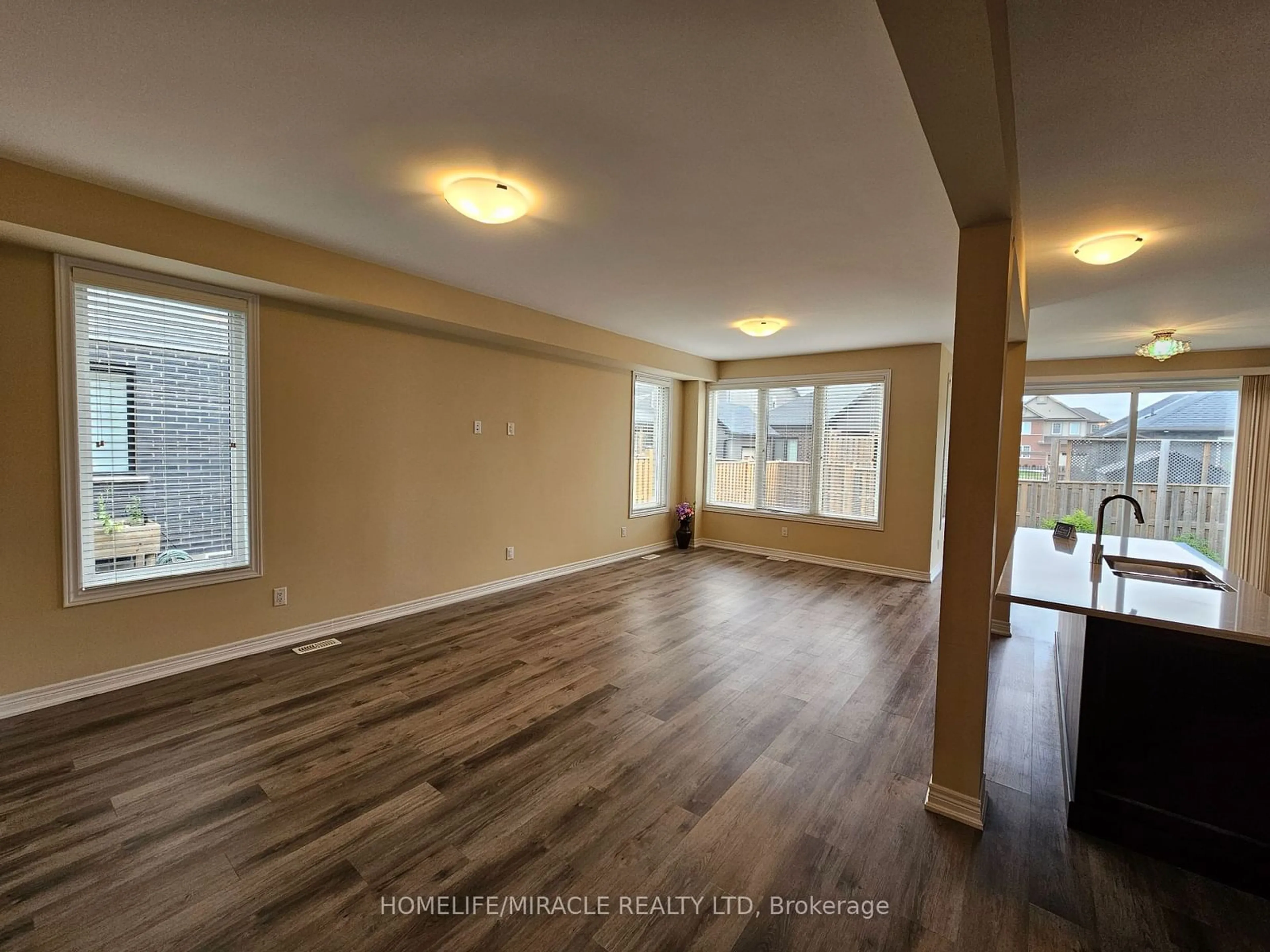 A pic of a room, wood floors for 149 Susan Dr, Pelham Ontario L0S 1E6