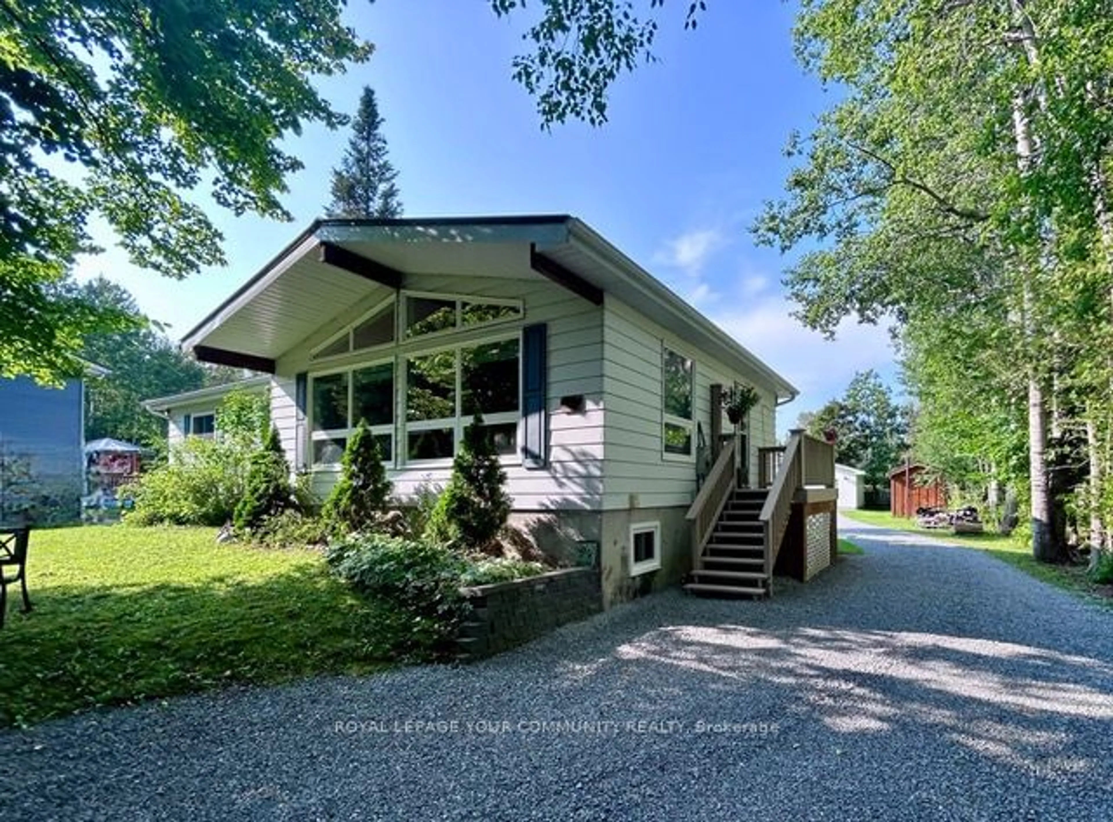 Outside view for 5 Pinewood Blvd, Kawartha Lakes Ontario K0M 2T0