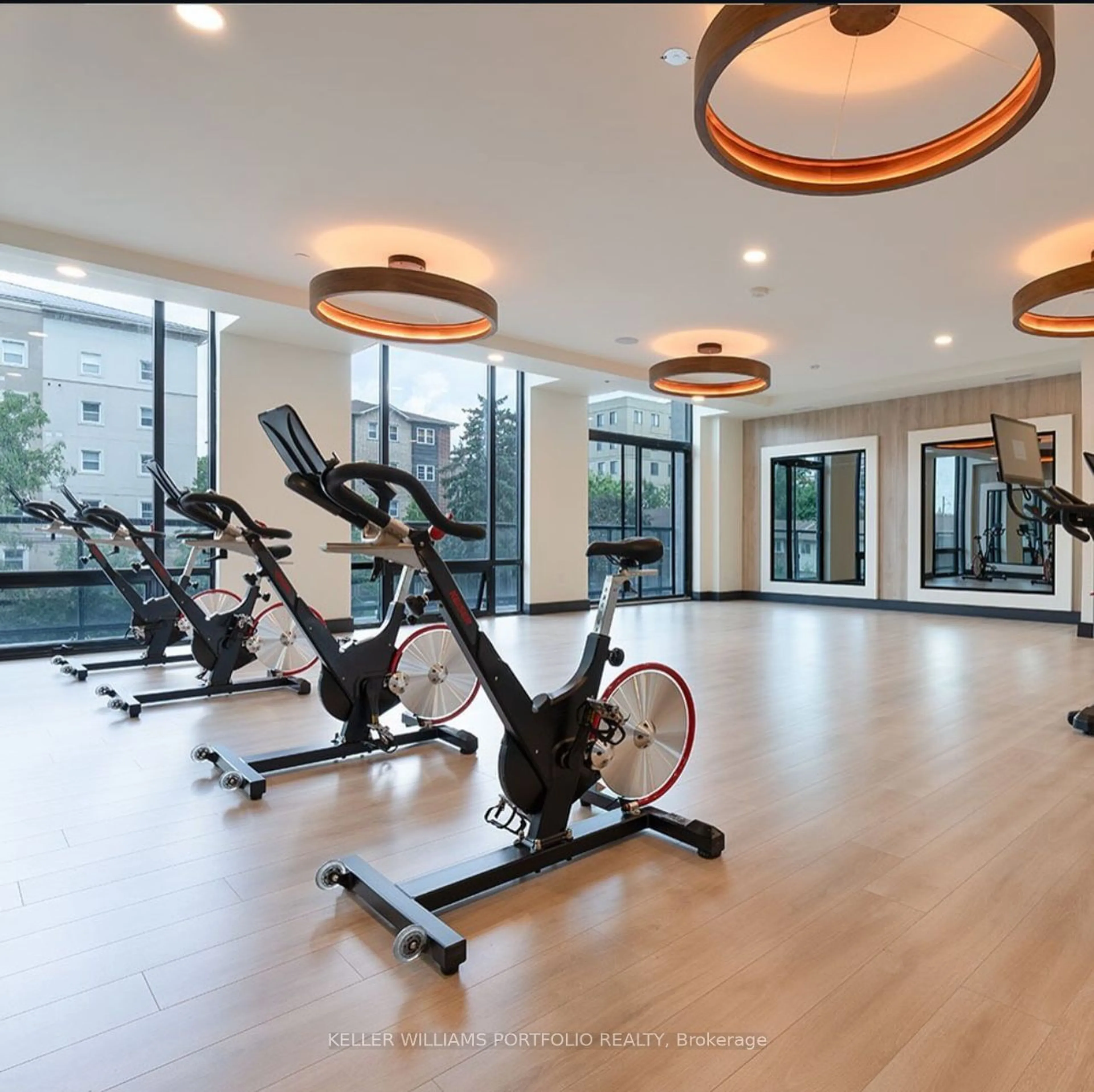 Gym or fitness room for 145 Columbia St #926, Waterloo Ontario N2L 3L2