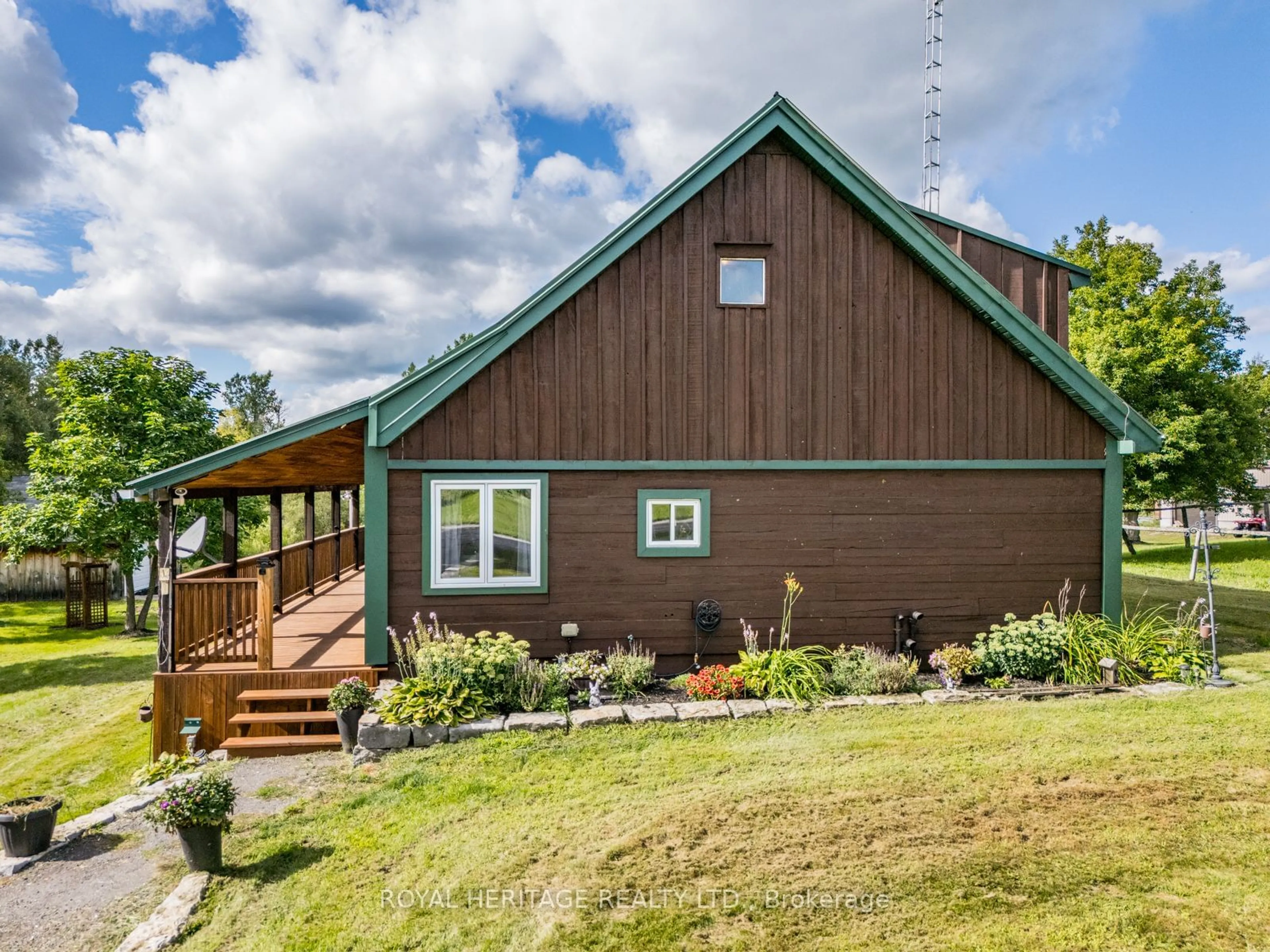 Frontside or backside of a home, cottage for 552 Mitchell Rd, Cramahe Ontario K0K 3K0