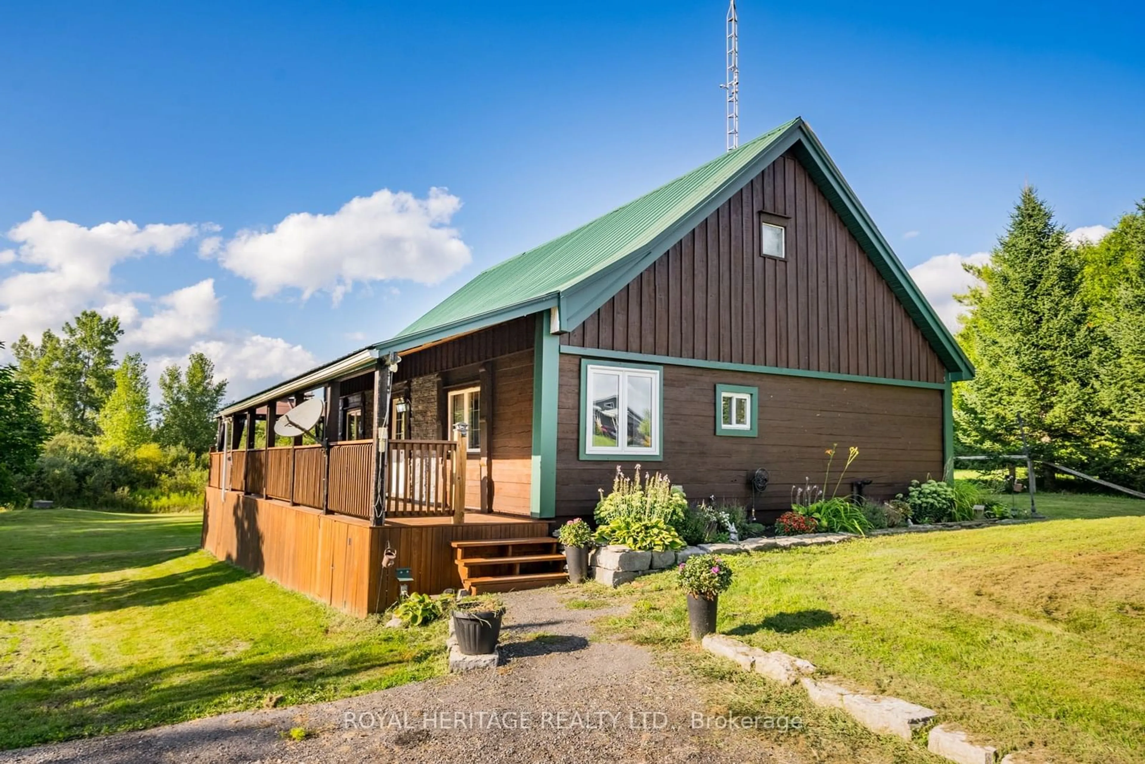 Frontside or backside of a home, cottage for 552 Mitchell Rd, Cramahe Ontario K0K 3K0