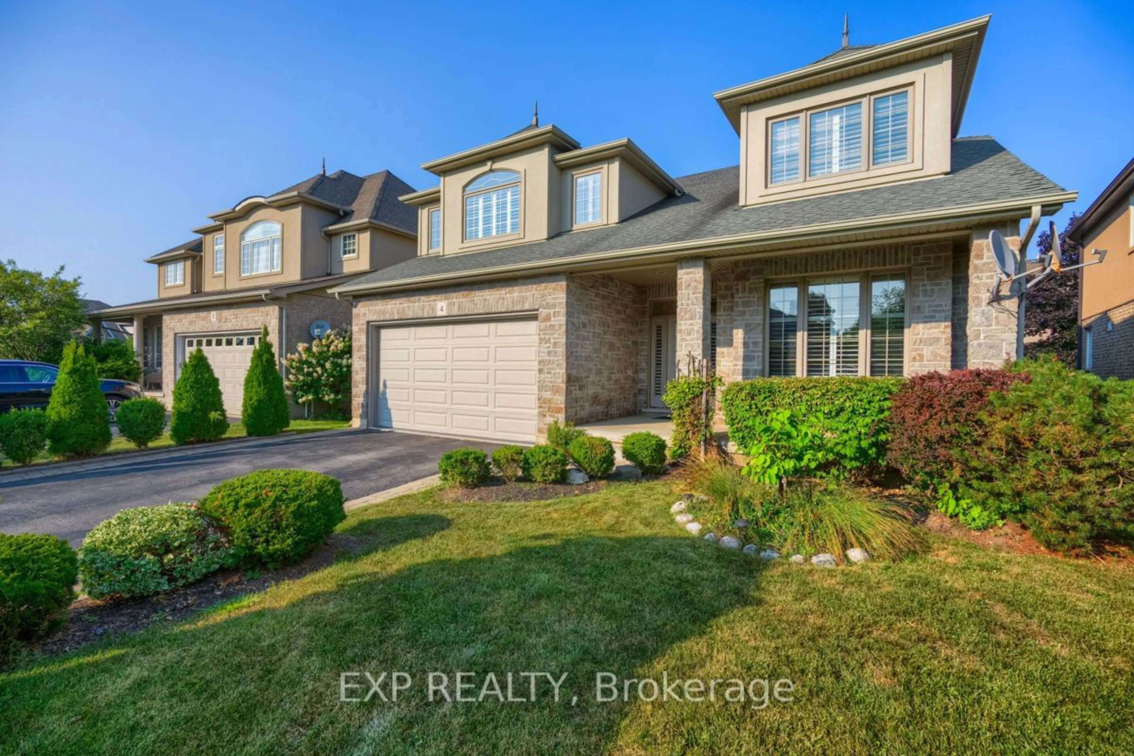 Frontside or backside of a home, the street view for 4 Mcnulty Lane, Guelph Ontario N1L 1S6