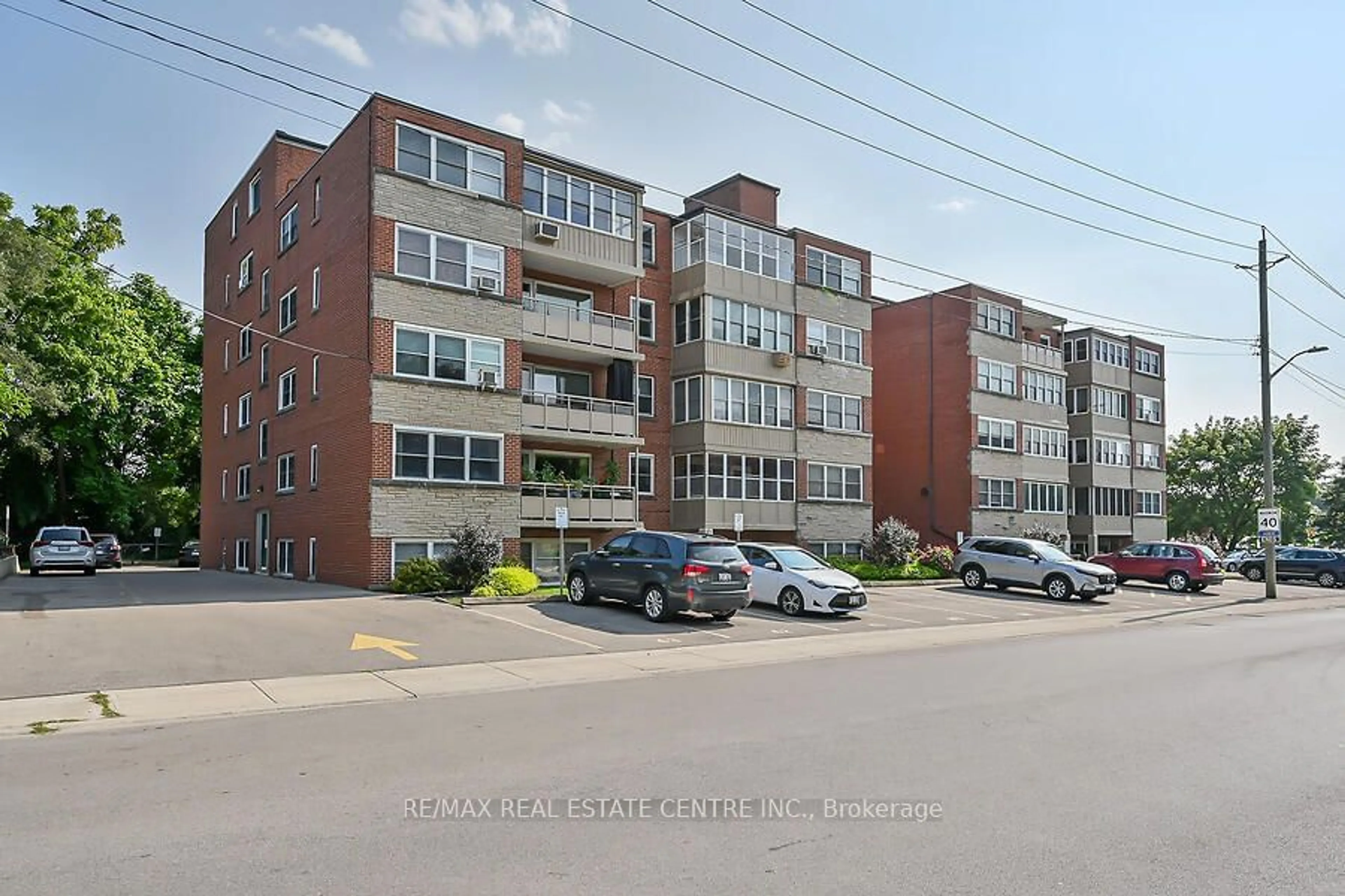 A pic from exterior of the house or condo, the street view for 9 GRANT Blvd #107, Hamilton Ontario L9H 4L5