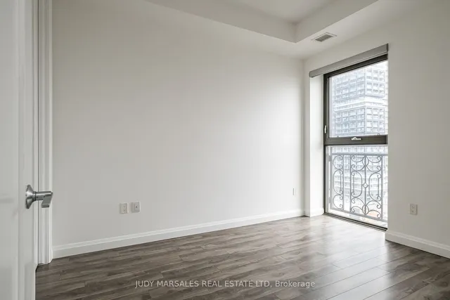 Additional image 9 of 112 King St Unit 1003