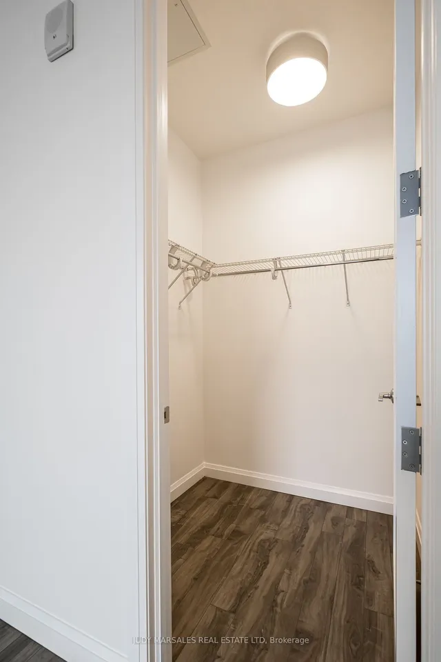 Additional image 4 of 112 King St Unit 1003