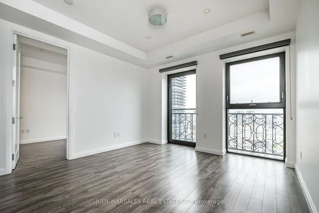 Primary image of 112 King St Unit 1003