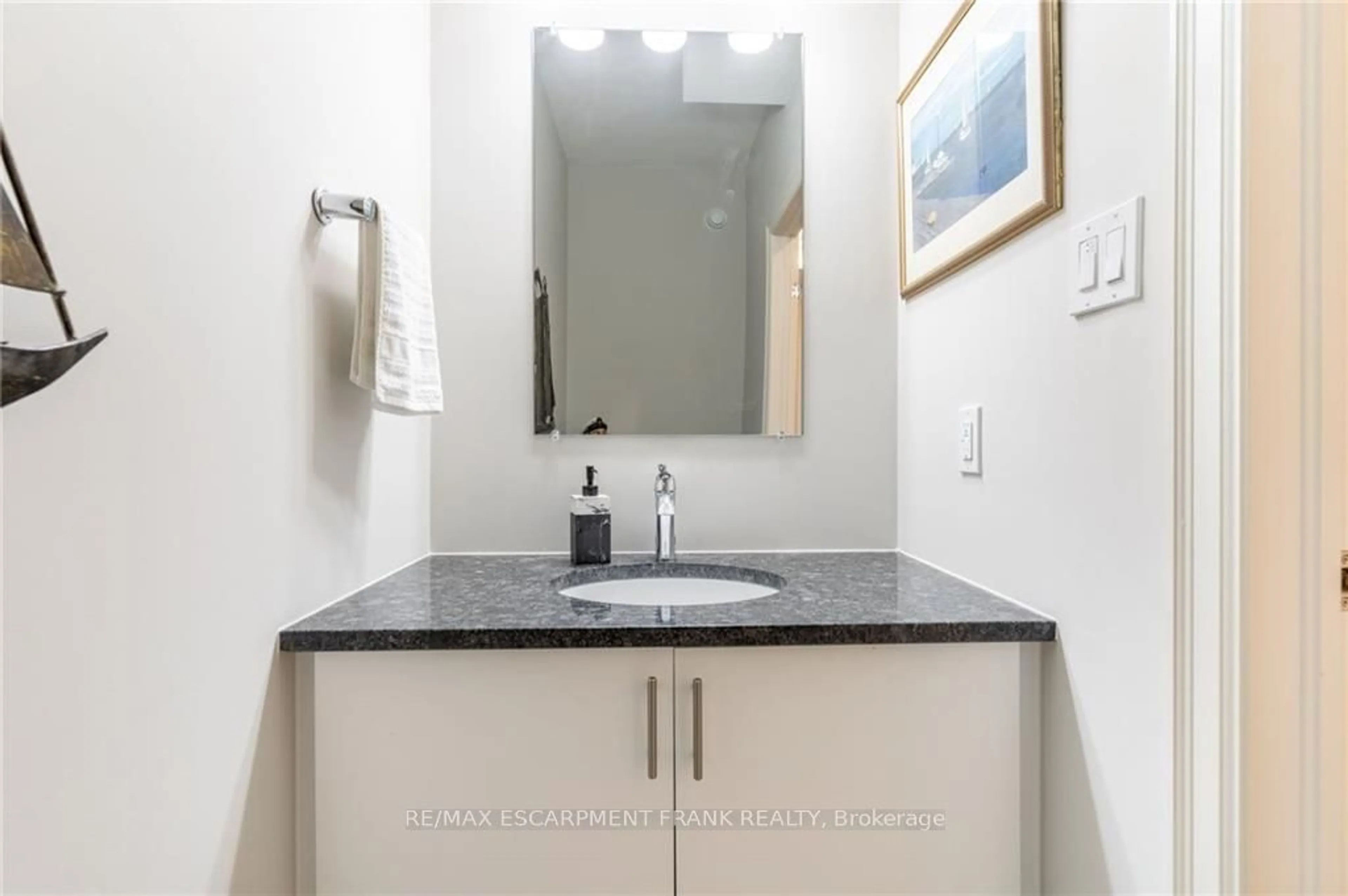 Bathroom, ceramic floors for 18 TAMARACK Way, Norfolk Ontario N3Y 4Z6