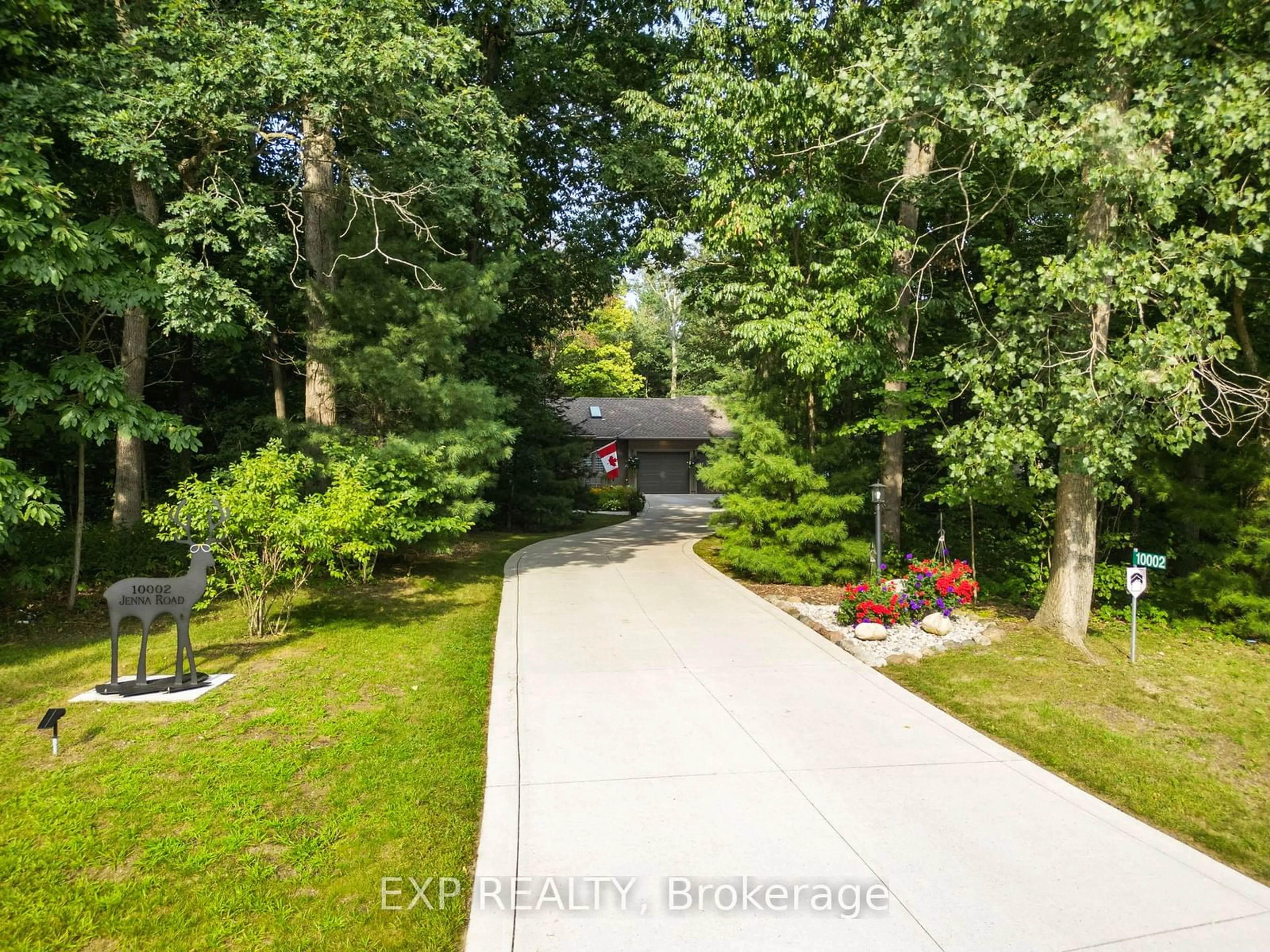 Frontside or backside of a home, the street view for 10002 Jenna Rd, Lambton Shores Ontario N0M 1T0