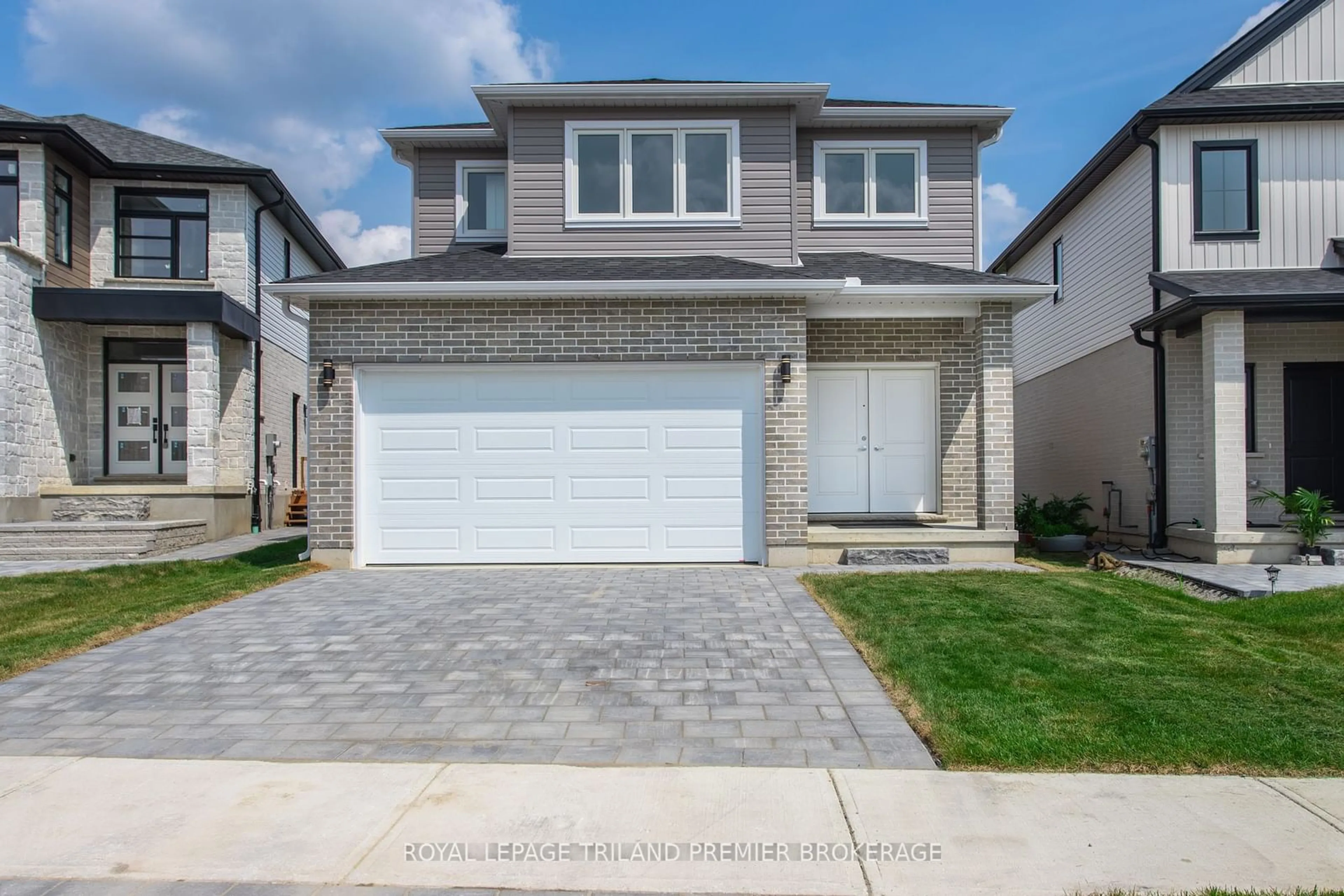 Frontside or backside of a home for 2222 Southport Cres, London Ontario N6M 0H9