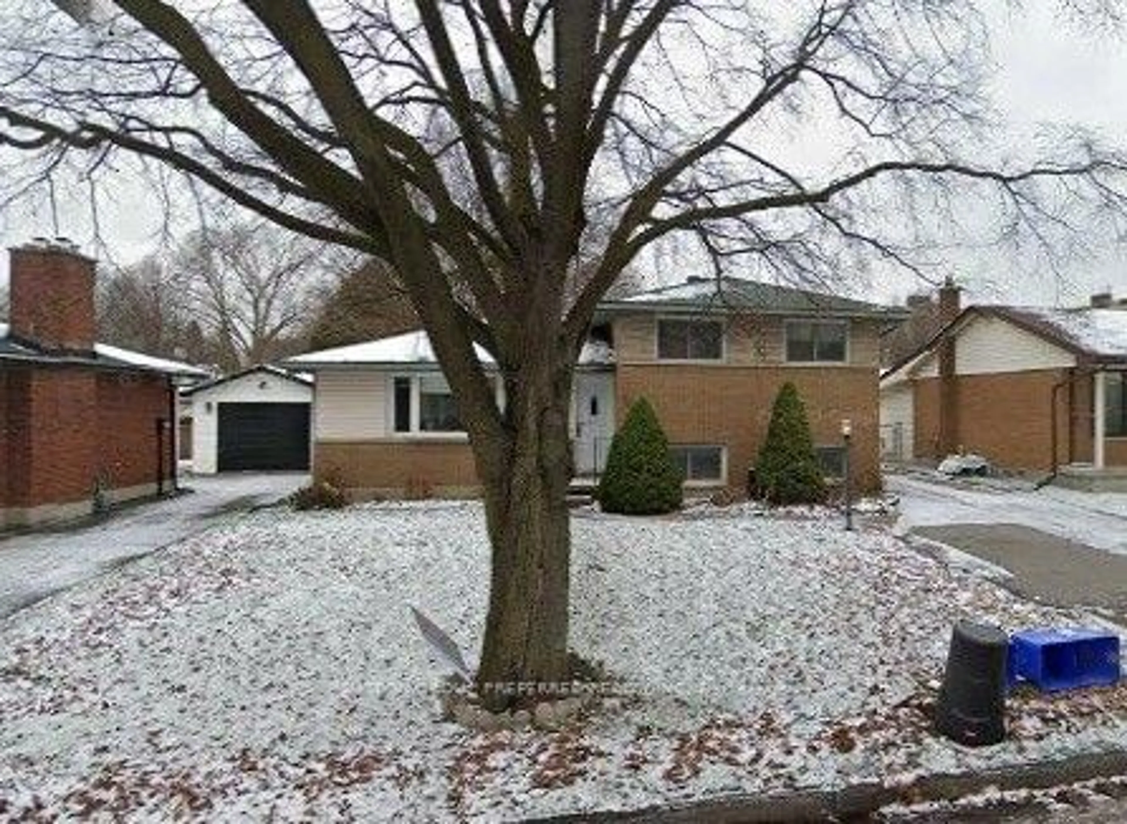 Frontside or backside of a home for 50 Amy Cres, London Ontario N5Y 4A6