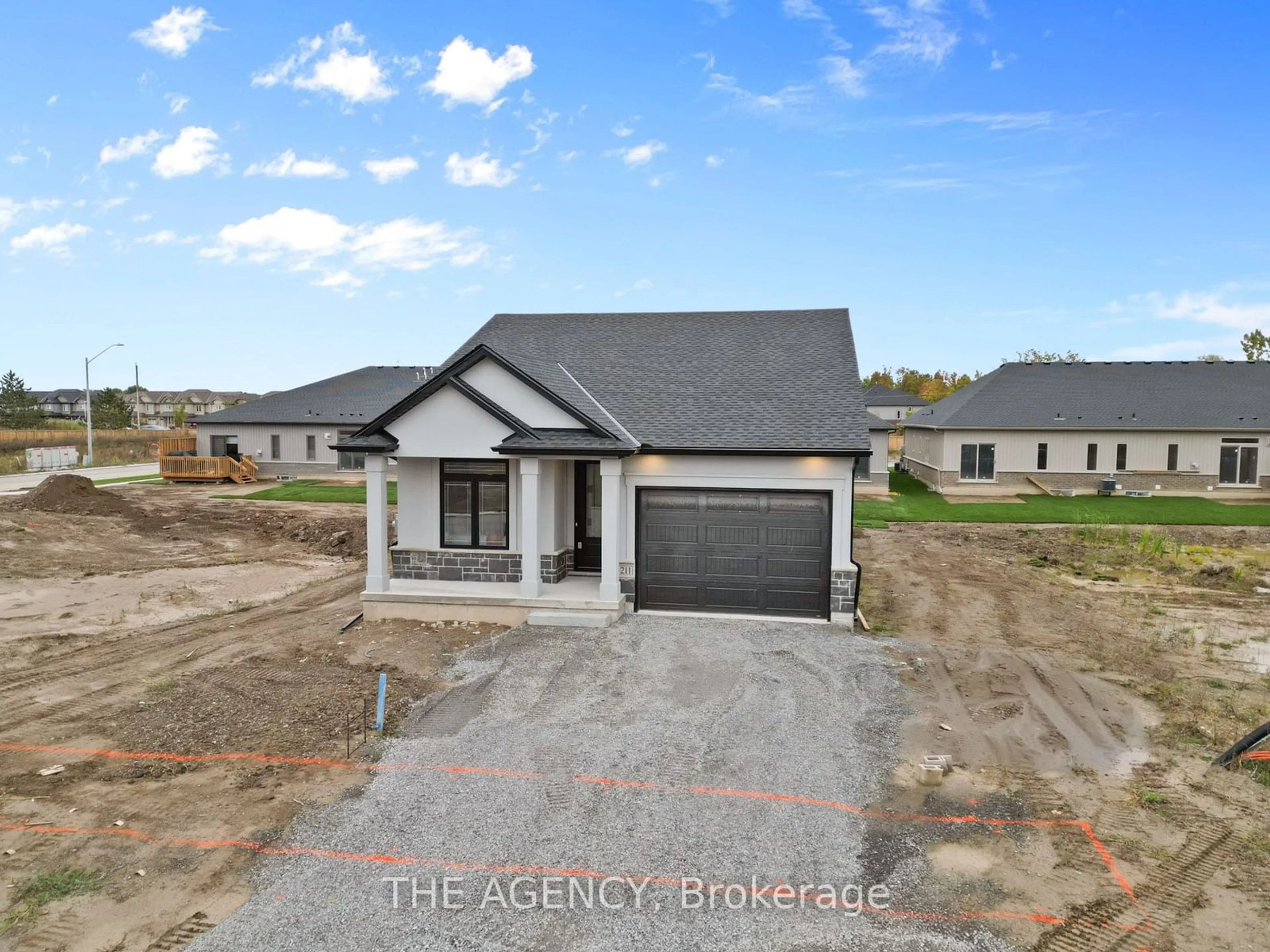 Frontside or backside of a home, the street view for 211 Sycamore St, Welland Ontario L3C 0J8