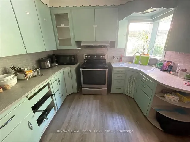 Additional property image - 84 ARNOLD St