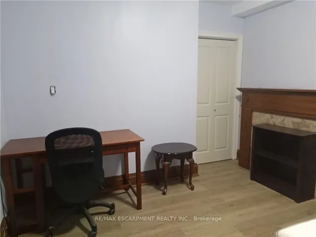 Additional property image - 84 ARNOLD St